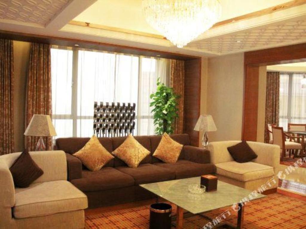 Howard Johnson By Wyndham Sunshine Plaza Ningbo Dış mekan fotoğraf