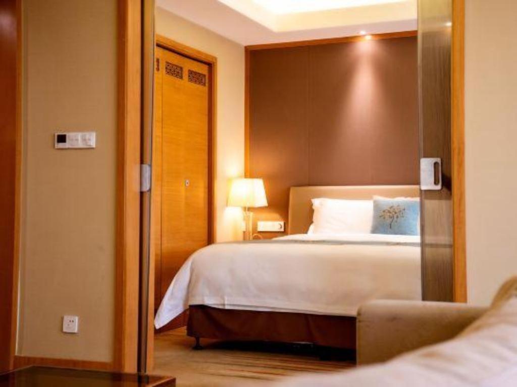 Howard Johnson By Wyndham Sunshine Plaza Ningbo Dış mekan fotoğraf